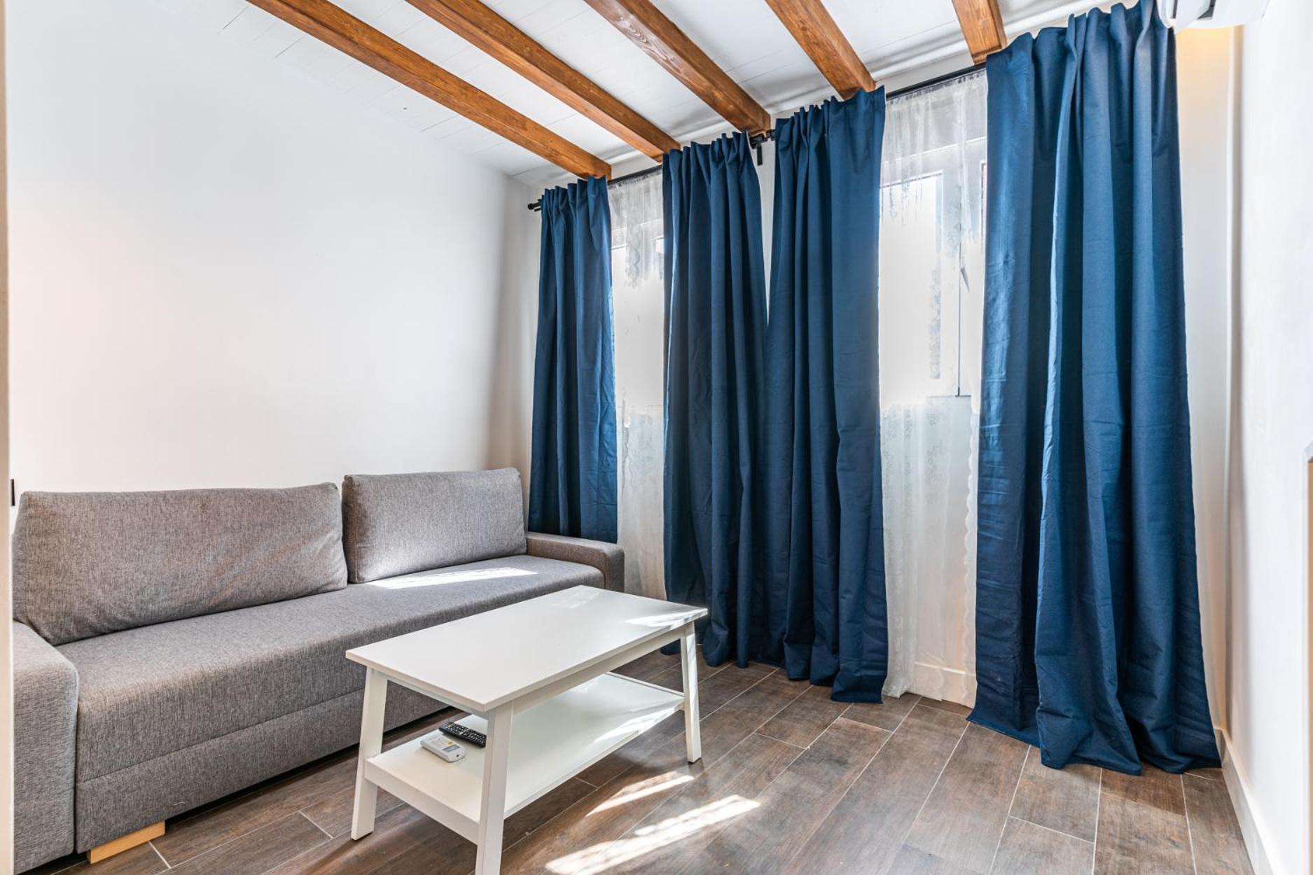 Vr Estudios Apartments Madrid Exterior photo