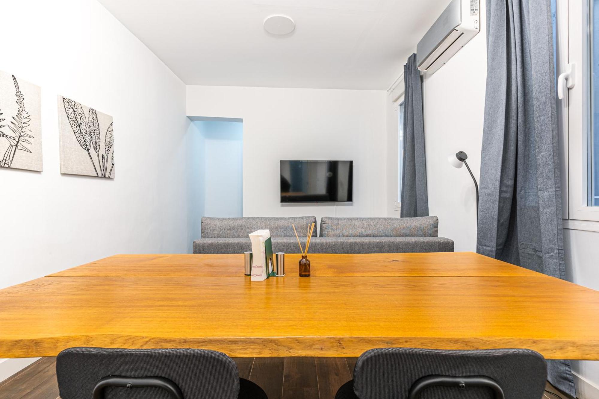 Vr Estudios Apartments Madrid Exterior photo
