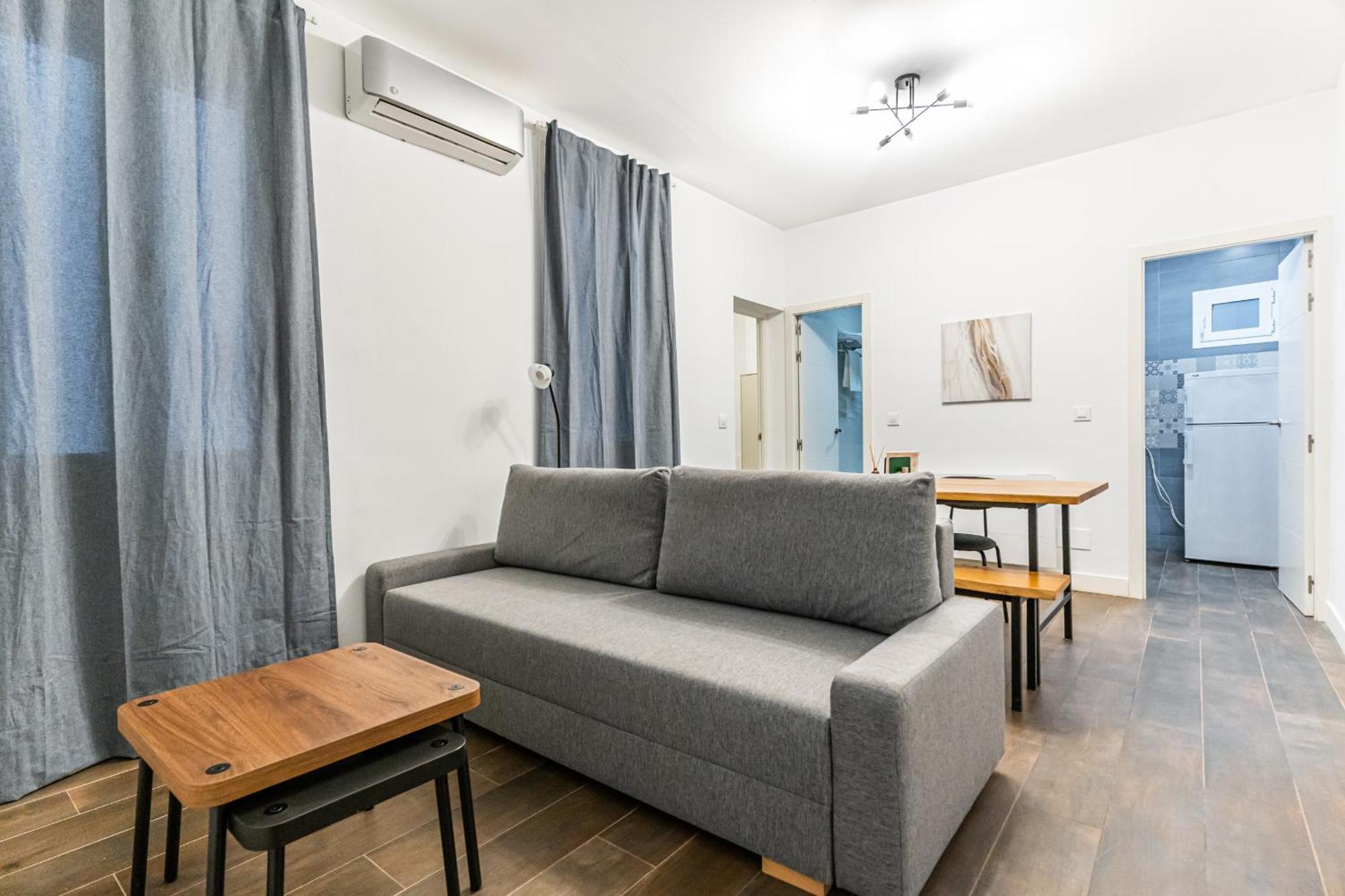Vr Estudios Apartments Madrid Exterior photo