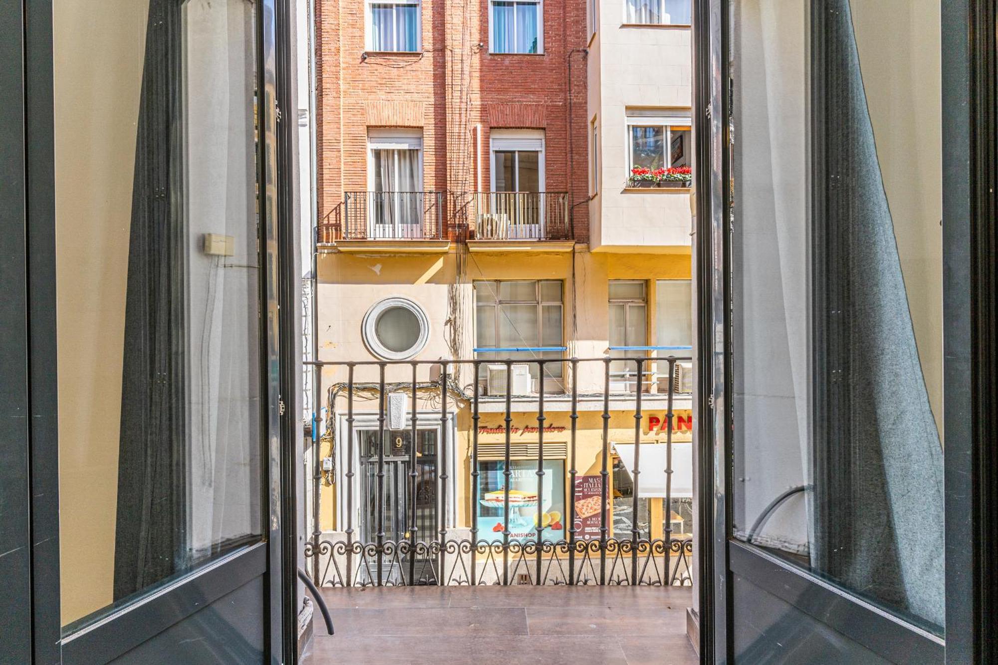 Vr Estudios Apartments Madrid Exterior photo