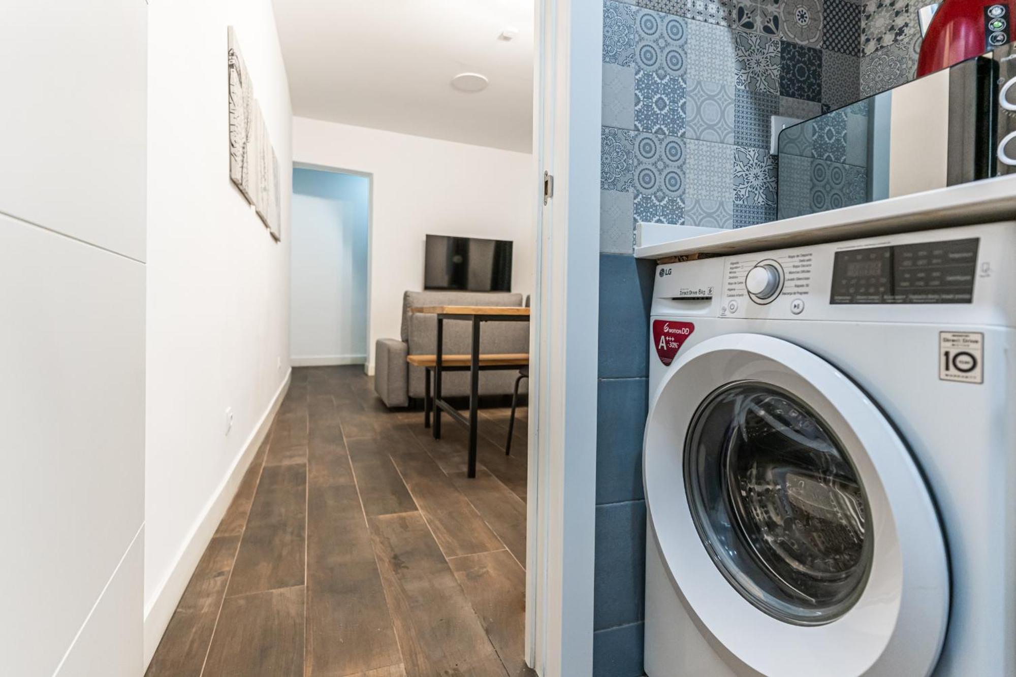 Vr Estudios Apartments Madrid Exterior photo