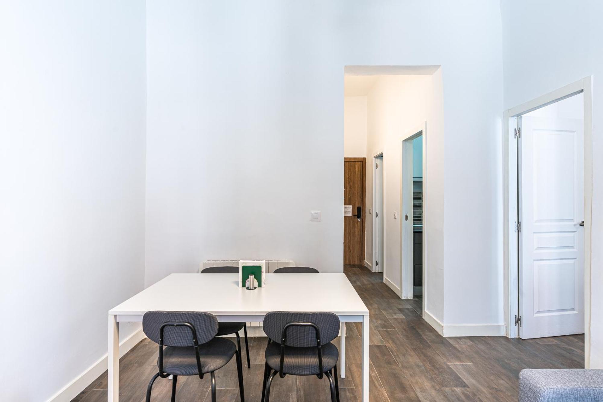 Vr Estudios Apartments Madrid Exterior photo
