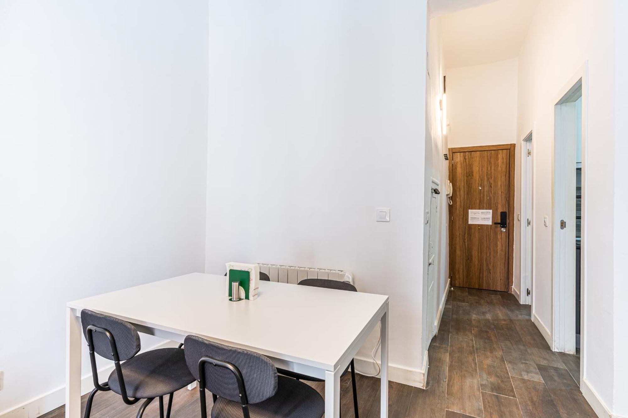 Vr Estudios Apartments Madrid Exterior photo